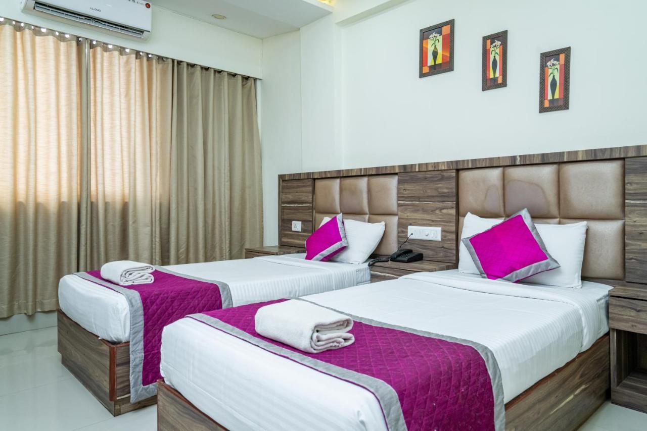Nexstay Crystal Residency Calicut Eksteriør billede