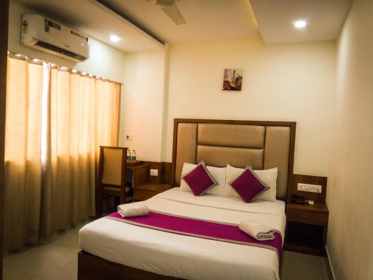 Nexstay Crystal Residency Calicut Eksteriør billede