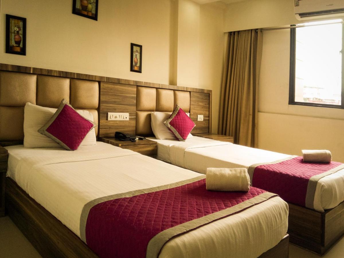 Nexstay Crystal Residency Calicut Eksteriør billede