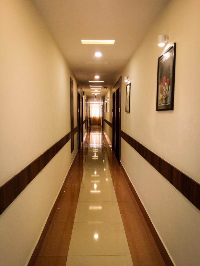 Nexstay Crystal Residency Calicut Eksteriør billede